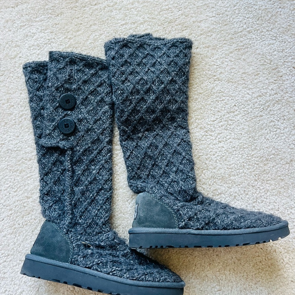 UGG Charcoal Knit Winter Boots — Lattice Cardy Size 7